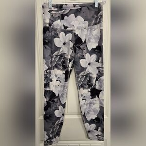 Old Navy Black and White Floral Leggings